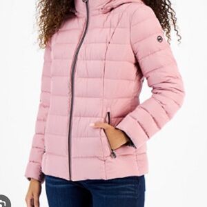 Women's Pink Hooded Puffer Jacket